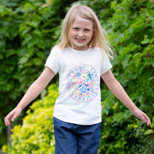 Girl in shepherd gate clock t-shirt